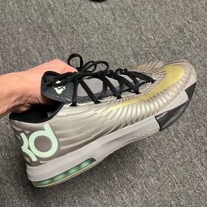 Mens Nike KD 6 shoe precision timing
